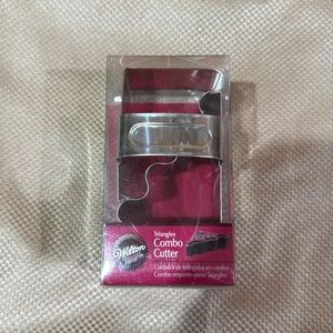 Wilton triangles combo cutter new